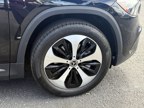 Used 2025 Mercedes-Benz GLA 250 image 28