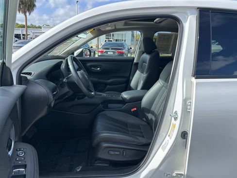 Used 2023 Honda HR-V EX-L image 15