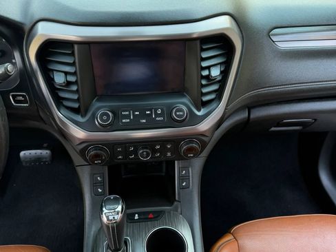Used 2018 GMC Acadia SLT AWD/4WD image 33
