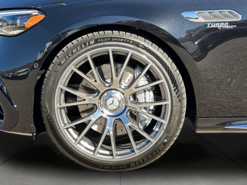 New 2026 Mercedes-Benz E 53 AMG e 4MATIC Sedan image 3