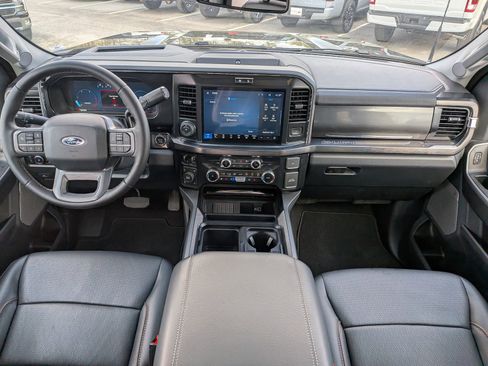 Certified 2026 Ford F250 Lariat w/ Black Appearance Package image 15