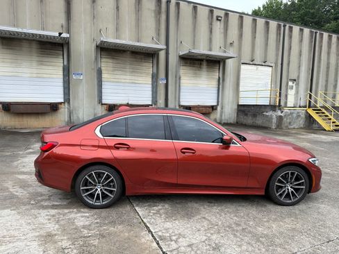 Used 2021 BMW 330i xDrive Sedan w/ Premium Package AWD/4WD image 14