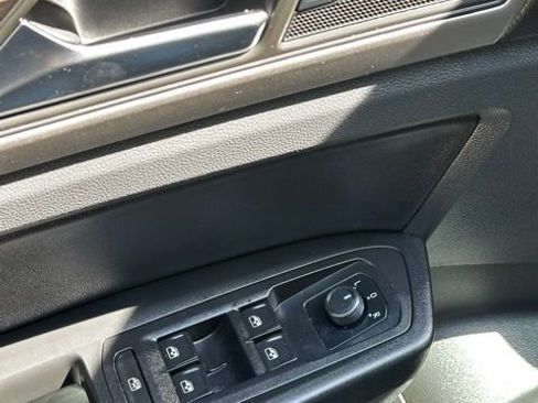 Used 2021 Volkswagen Atlas SE AWD/4WD image 11
