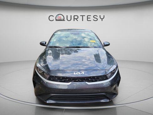 Certified 2024 Kia Forte LXS w/ LXS Technology Package FWD image 28