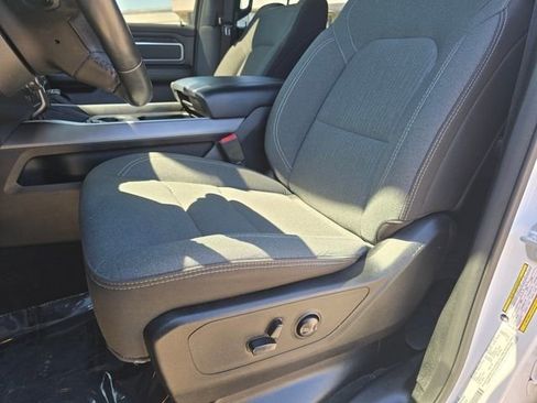 Used 2022 RAM 1500 Big Horn AWD/4WD image 5