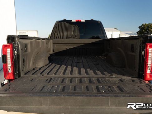 Used 2023 Ford F450 Lariat w/ FX4 Off-Road Package image 34