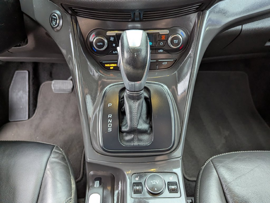 Used 2015 Ford Escape Titanium AWD/4WD image 24