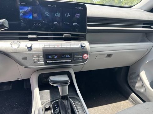 Used 2024 Hyundai Kona SEL FWD image 10