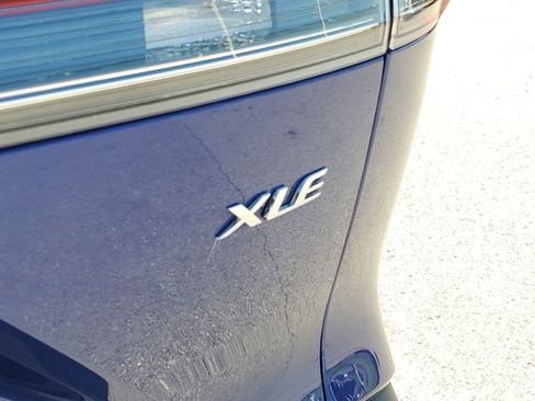 Certified 2023 Toyota Corolla Cross XLE w/ Convenience Package FWD image 7