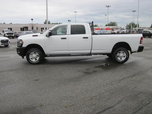 Used 2024 RAM 2500 Tradesman AWD/4WD image 8