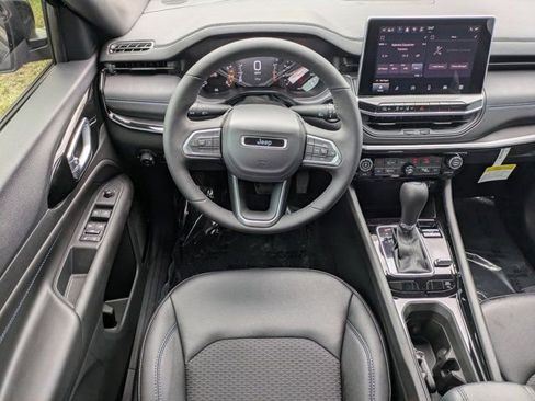 New 2026 Jeep Compass Latitude AWD/4WD image 14