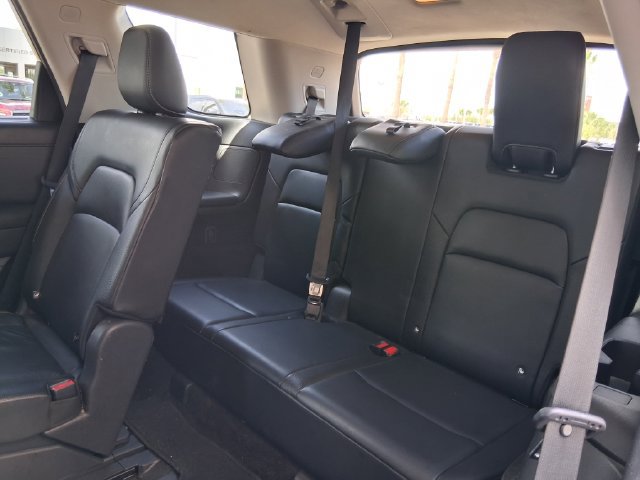 Used 2023 Nissan Pathfinder SL w/ Black Appearance Package FWD image 22