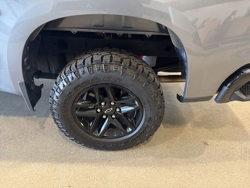 Used 2021 Chevrolet Silverado 1500 Custom Trail Boss w/ Safety Confidence Package AWD/4WD image 10