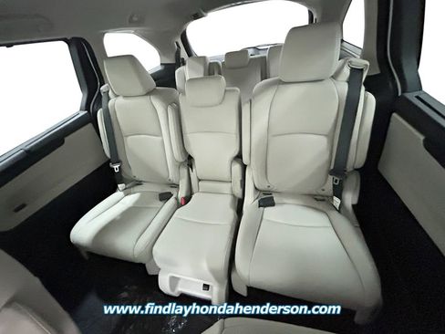 New 2026 Honda Odyssey EX-L image 16