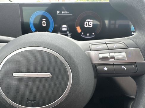 New 2026 Hyundai Kona SE image 12