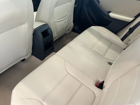 Used 2015 Volkswagen Jetta SE FWD image 34