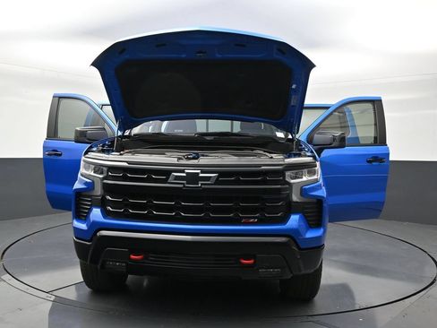 Used 2025 Chevrolet Silverado 1500 LT Trail Boss w/ Convenience Package II AWD/4WD image 33
