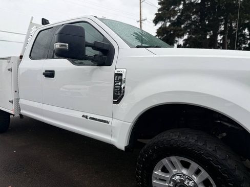 Used 2017 Ford F350 XLT w/ XLT Value Package AWD/4WD image 25
