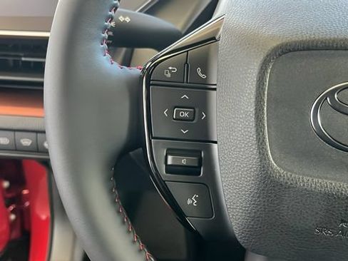 Used 2026 Toyota Prius Plug-In Hybrid FWD image 9