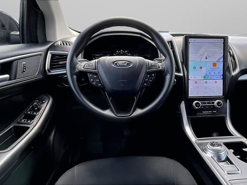 Used 2024 Ford Edge SE w/ Black Appearance Package AWD/4WD image 5