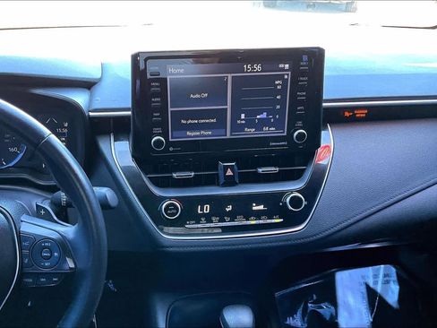 Used 2022 Toyota Corolla SE FWD image 6