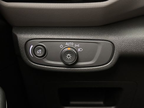 Used 2021 Chevrolet TrailBlazer LS image 23