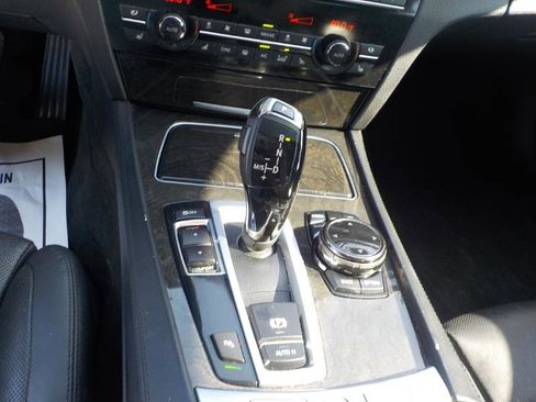 Used 2014 BMW 750i w/ Executive Package image 14