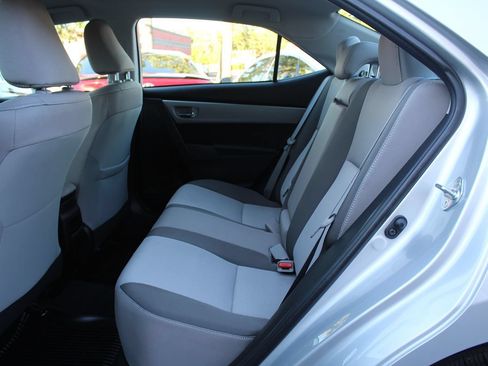 Used 2019 Toyota Corolla LE FWD image 21