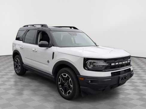 Used 2022 Ford Bronco Sport Outer Banks w/ Tech Package AWD/4WD image 7