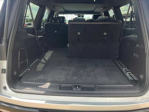 New 2025 Jeep Wagoneer L Series II w/ Convenience Group I AWD/4WD image 16