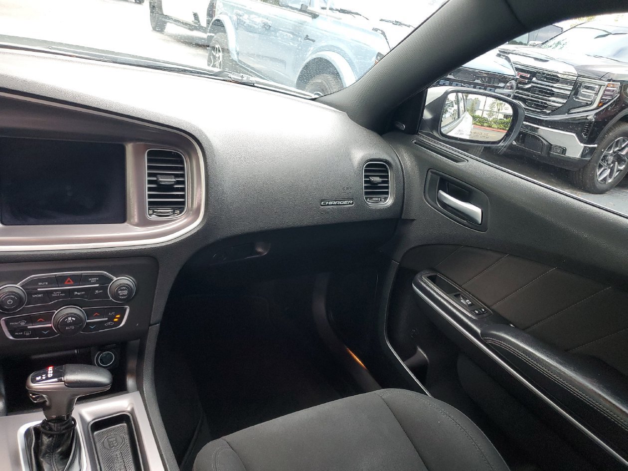 Used 2022 Dodge Charger GT AWD/4WD image 15