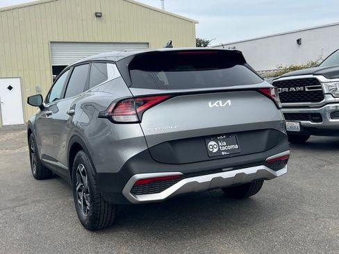 Certified 2025 Kia Sportage LX FWD image 9