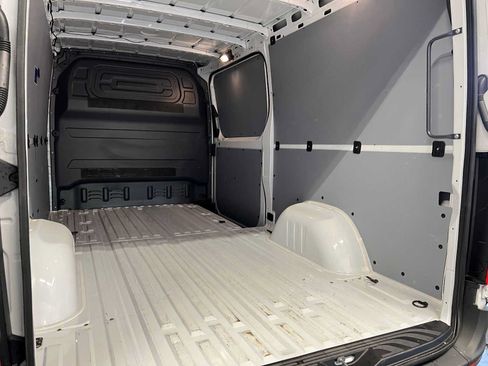 Used 2025 Mercedes-Benz Sprinter 2500 image 19