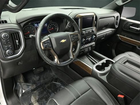 Used 2022 Chevrolet Silverado 1500 High Country w/ Safety Package II image 10