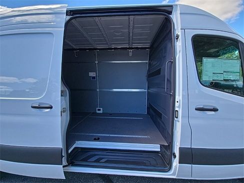New 2025 Mercedes-Benz Sprinter 2500 image 8