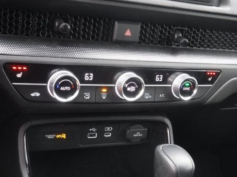 Used 2025 Honda CR-V EX image 23