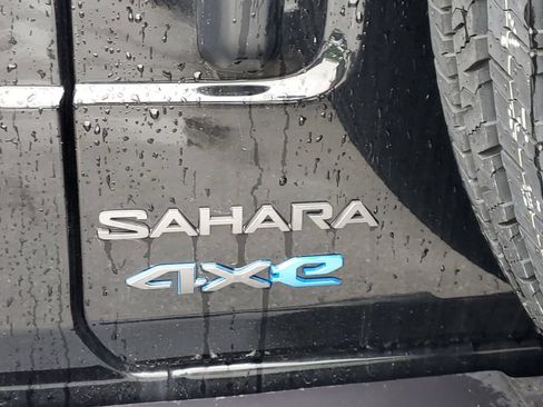 Certified 2025 Jeep Wrangler Unlimited Sahara AWD/4WD image 7