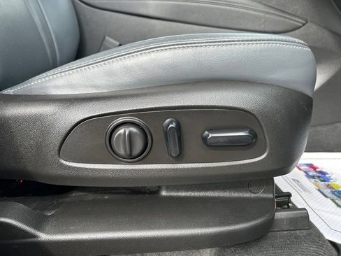 Used 2021 Buick Enclave Essence FWD image 52