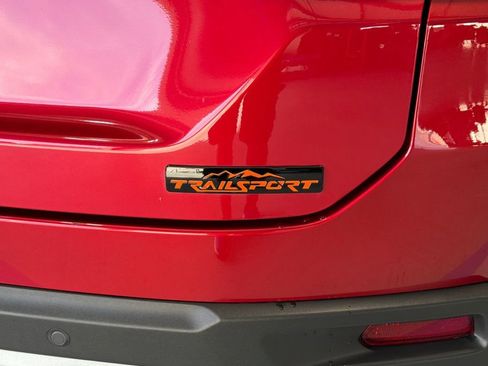 Used 2025 Honda Pilot TrailSport image 7