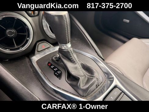 Used 2020 Chevrolet Camaro LT w/ Technology Package image 23