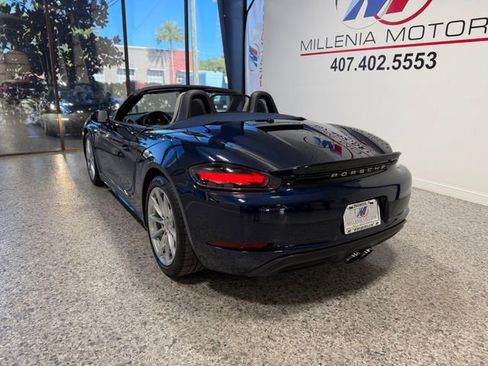Used 2018 Porsche 718 Boxster RWD image 3