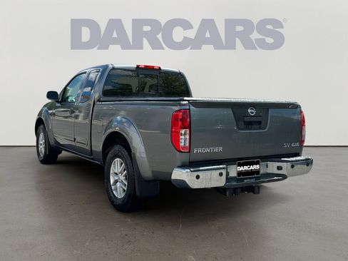 Used 2017 Nissan Frontier SV w/ SV Value Truck Package AWD/4WD image 5