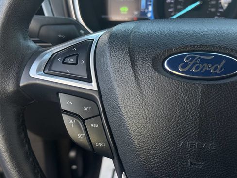 Used 2014 Ford Fusion SE image 16