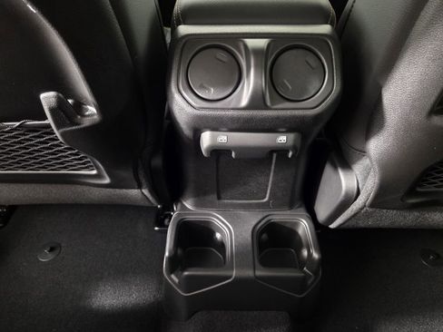 New 2026 Jeep Gladiator Sport image 18