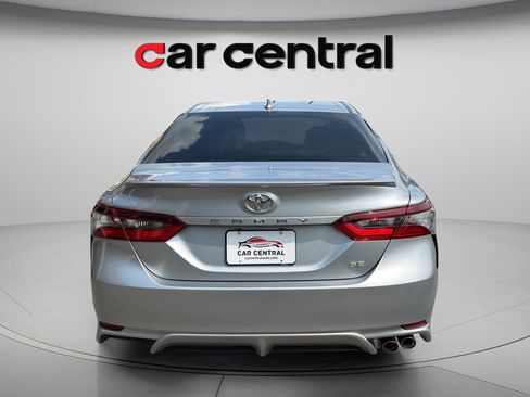 Used 2023 Toyota Camry SE FWD image 10