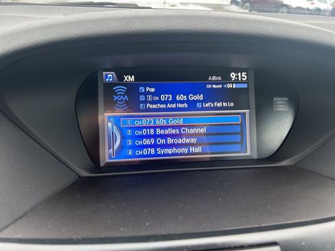 Used 2017 Acura TLX V6 SH-AWD w/ Technology Pkg image 10