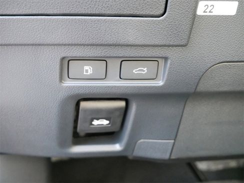 New 2025 Lexus ES 300h w/ Premium Package image 16