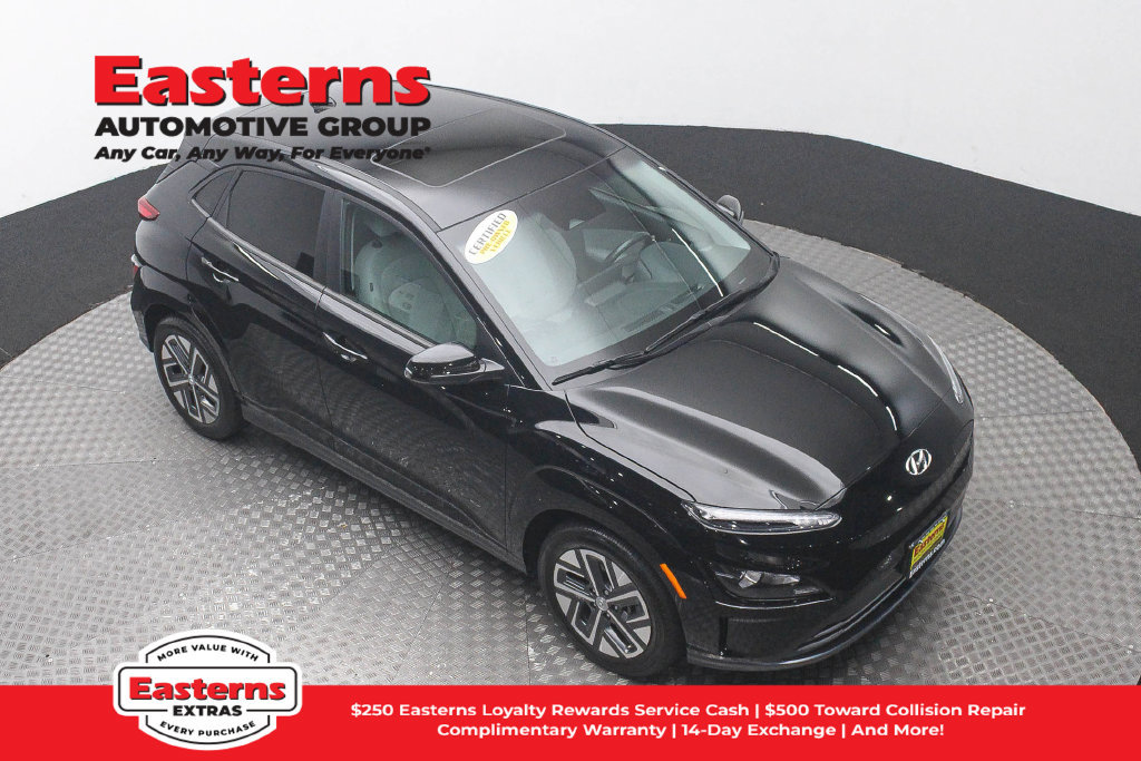 Used 2023 Hyundai Kona SEL FWD image 4
