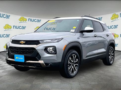 Used 2023 Chevrolet TrailBlazer ACTIV w/ Convenience Package image 3