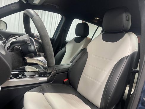 Used 2023 Mercedes-Benz GLB 35 AMG 4MATIC image 22